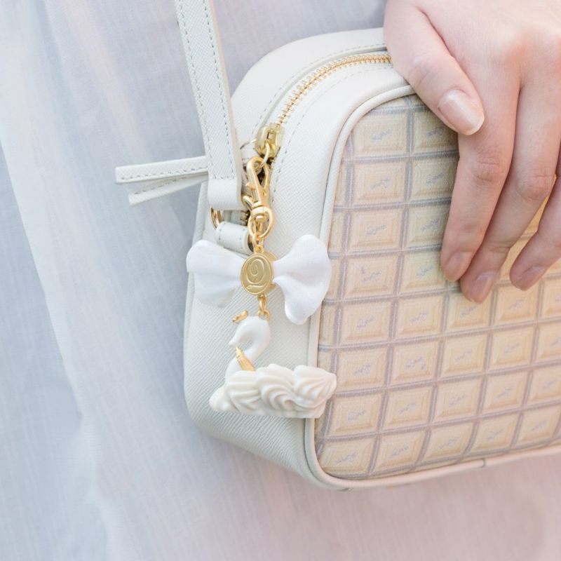 Swan Cream Cake Bag Charm - White