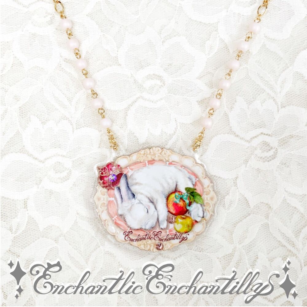 Queen Bunny Necklace at 3pm