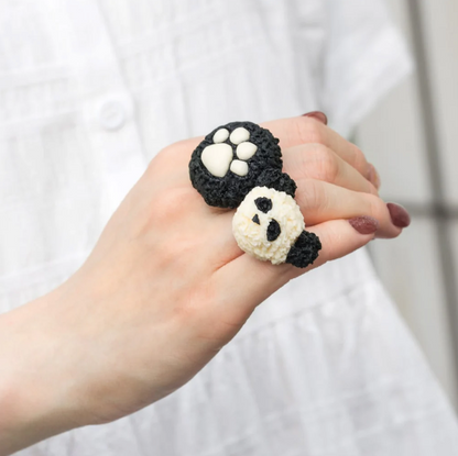 Panda’s Paw Cookie Ring